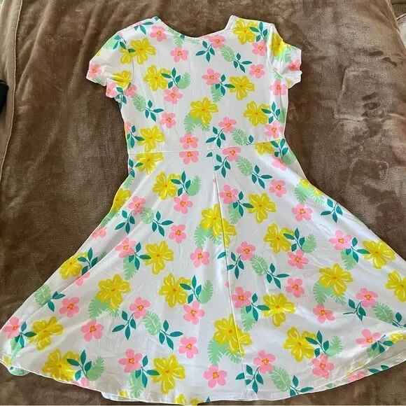 Extremely me! Kids Skater Dress in White with Yellow and Pink Flowers Size 14/16 - Picture 6 of 6